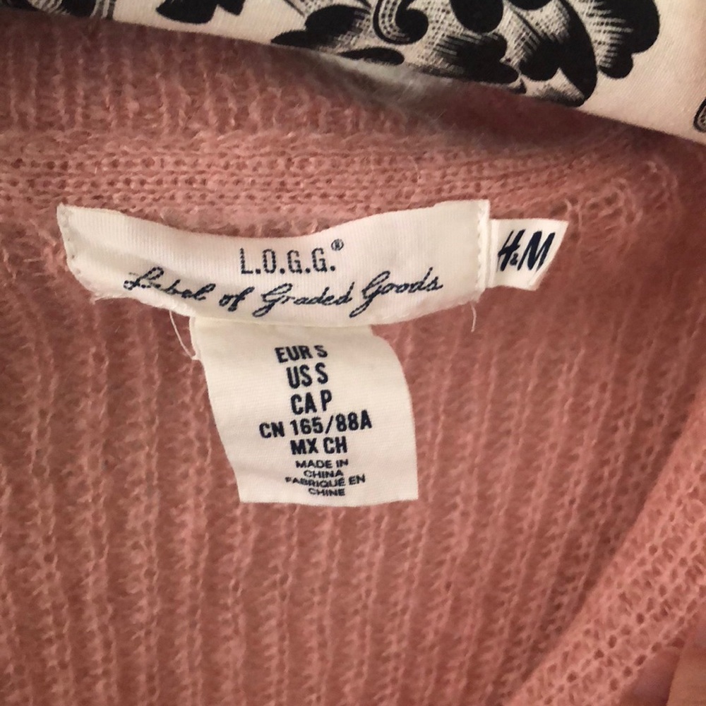 Pink sweater - Picture 2 of 2